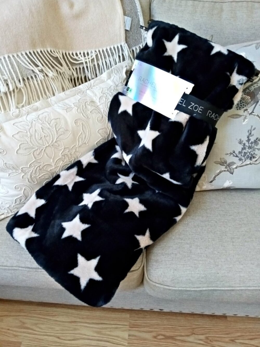 NEW! EXQUISITE LUXURY PLUSH STARS THROW BLANKET